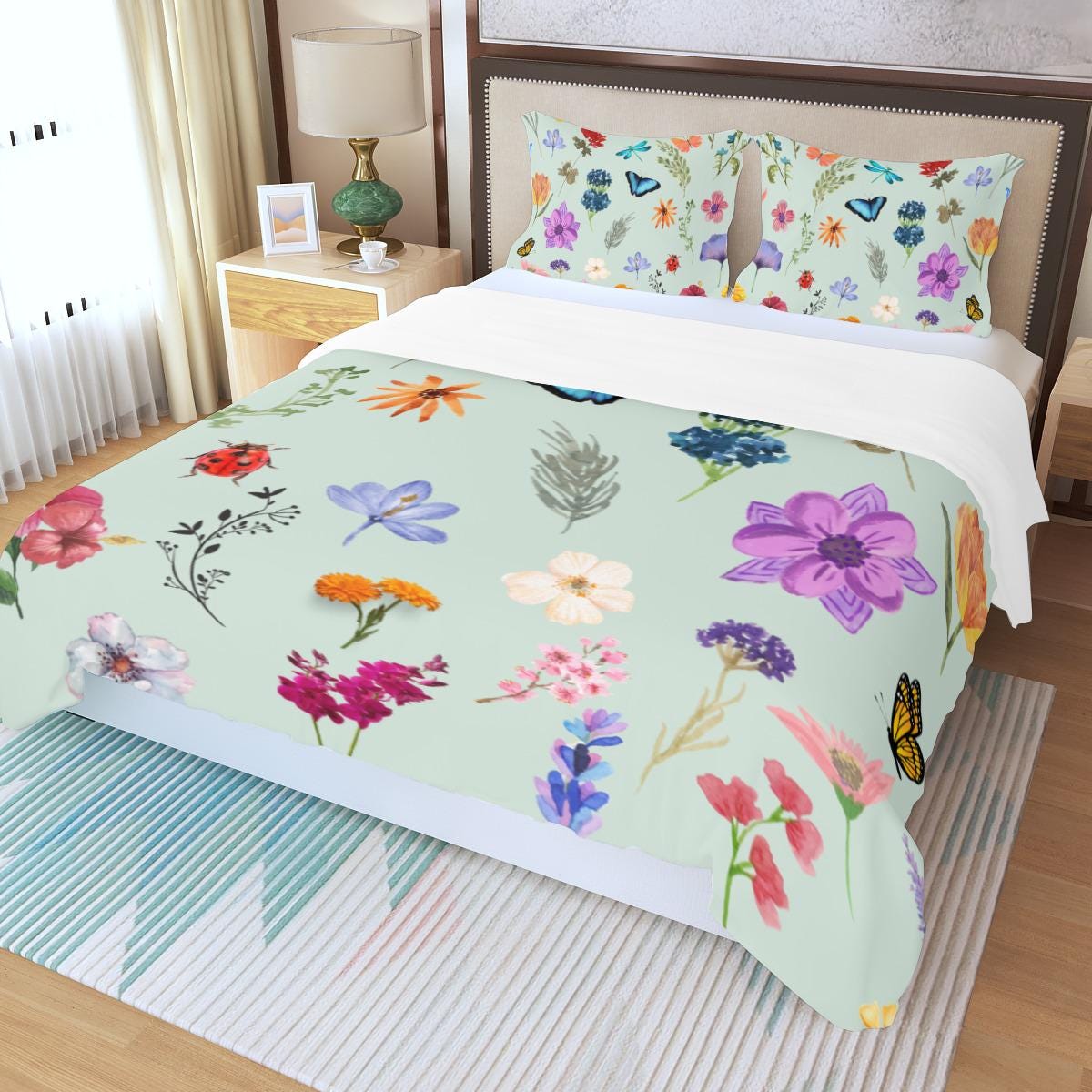 Floral Design with Butterfly&#39;s - Three Piece Duvet Bedding Set